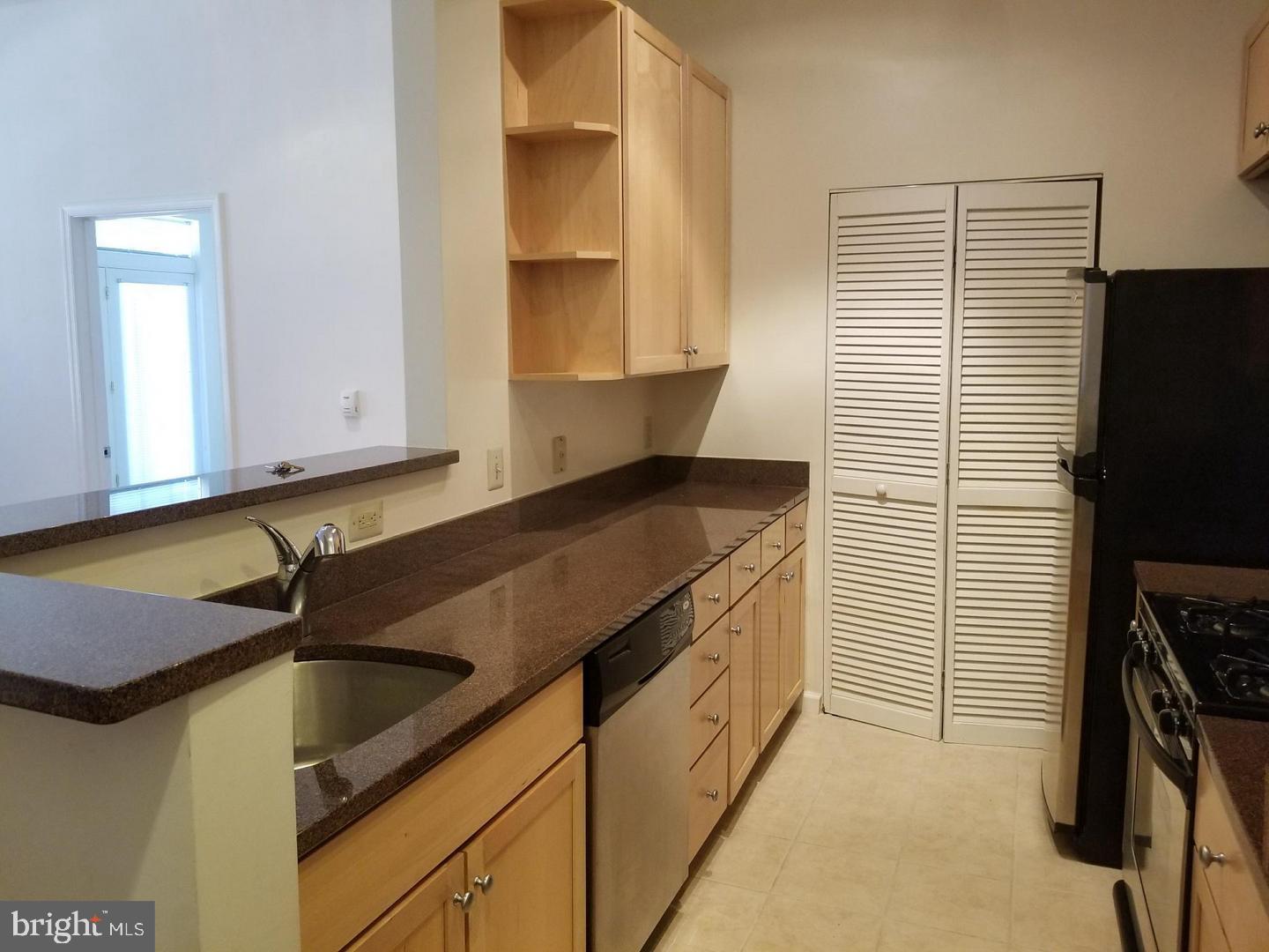 THE ROYALTON - Residential Lease