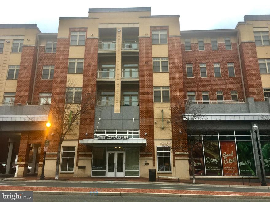 High-demand The Royalton condo in Old Town Alexandria**2 bedrooms & 2 Baths w/ 1 Garage parking**Upscale condo above Whole Foods**This unit features 10" Ceilings, Hardwood Floors in Living room, Upgraded Kitchen w/ Granite Countertops, Stainless Steel Appliances, Maple Cabinets, W/D in the unit, etc**Amenities: Gym, Library (Lounge), Private Courtyard w/ Grill**Blocks to King St. Metro, Shops & Restaurants**This beautiful unit is available from 2/10/2020. The landlord prefers long-term (at least 24 month) lease. **Must see!