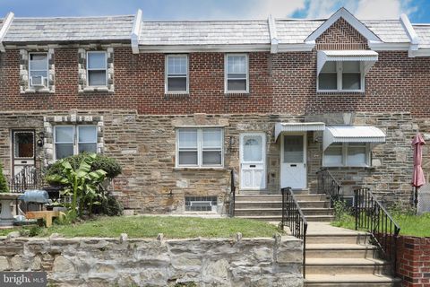 Townhouse For Sale - 2741 Lardner Street<br/> PHILADELPHIA, PA 19149