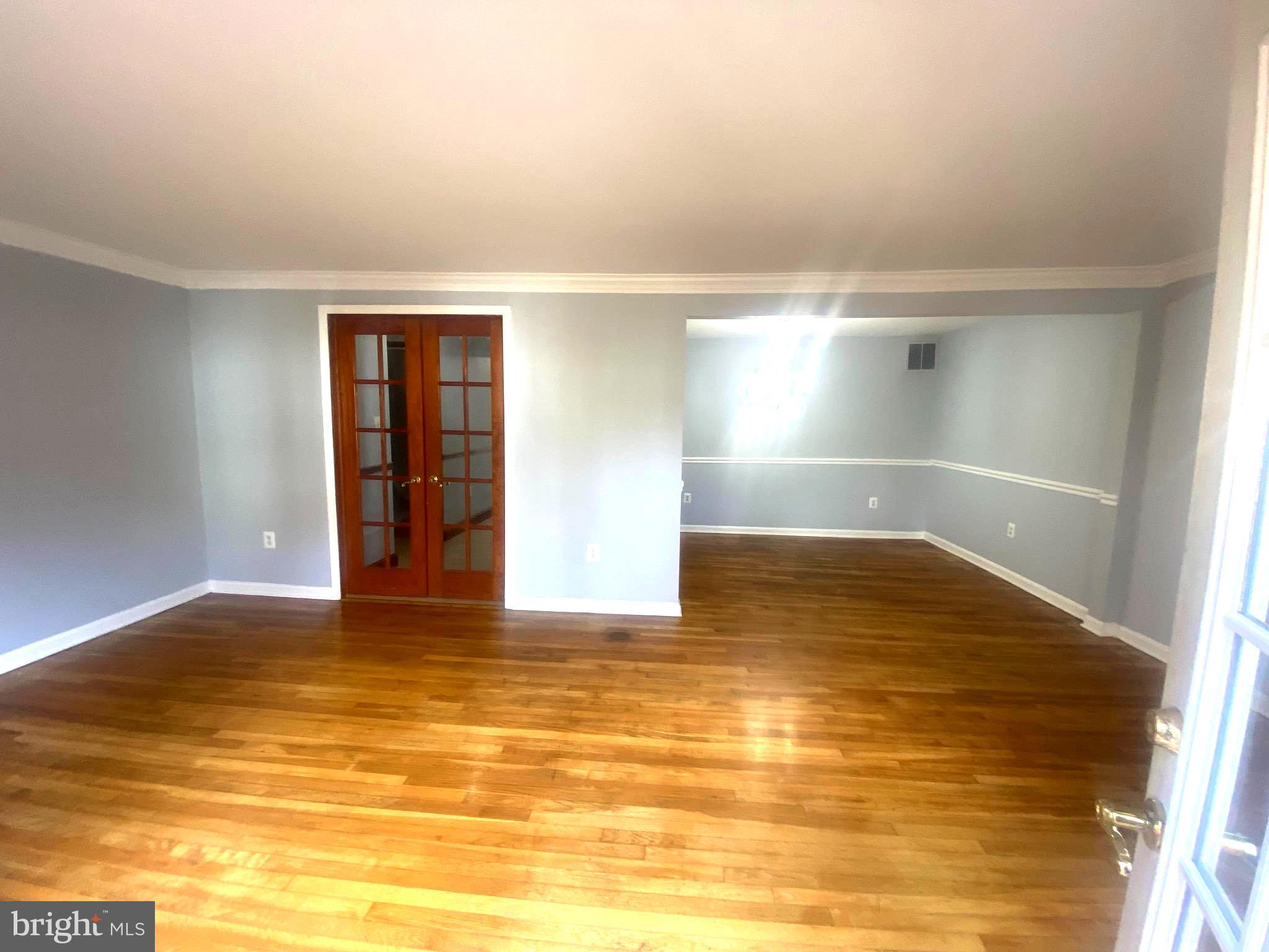 GREENWICH HILL - Residential Lease