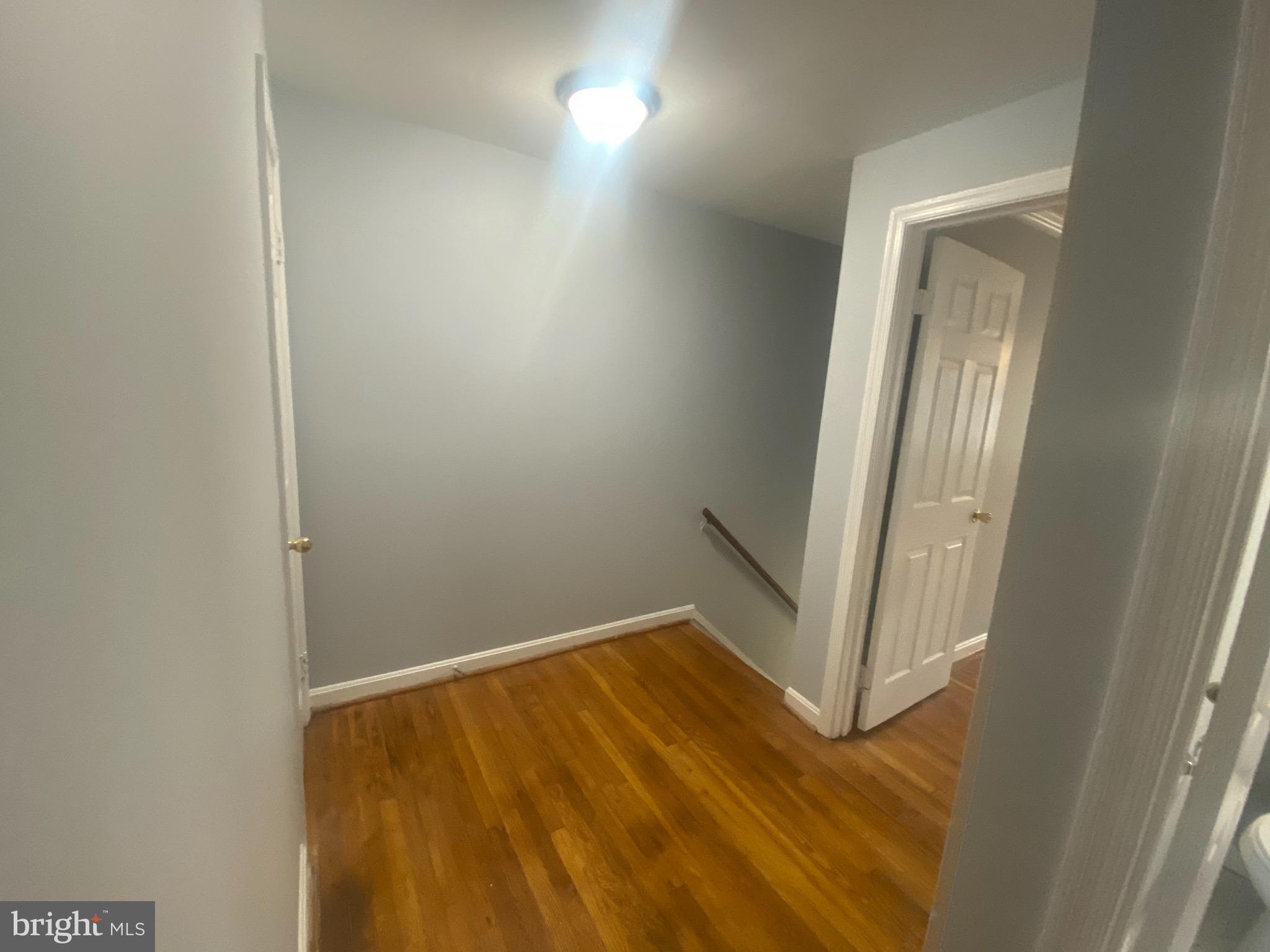 GREENWICH HILL - Residential Lease