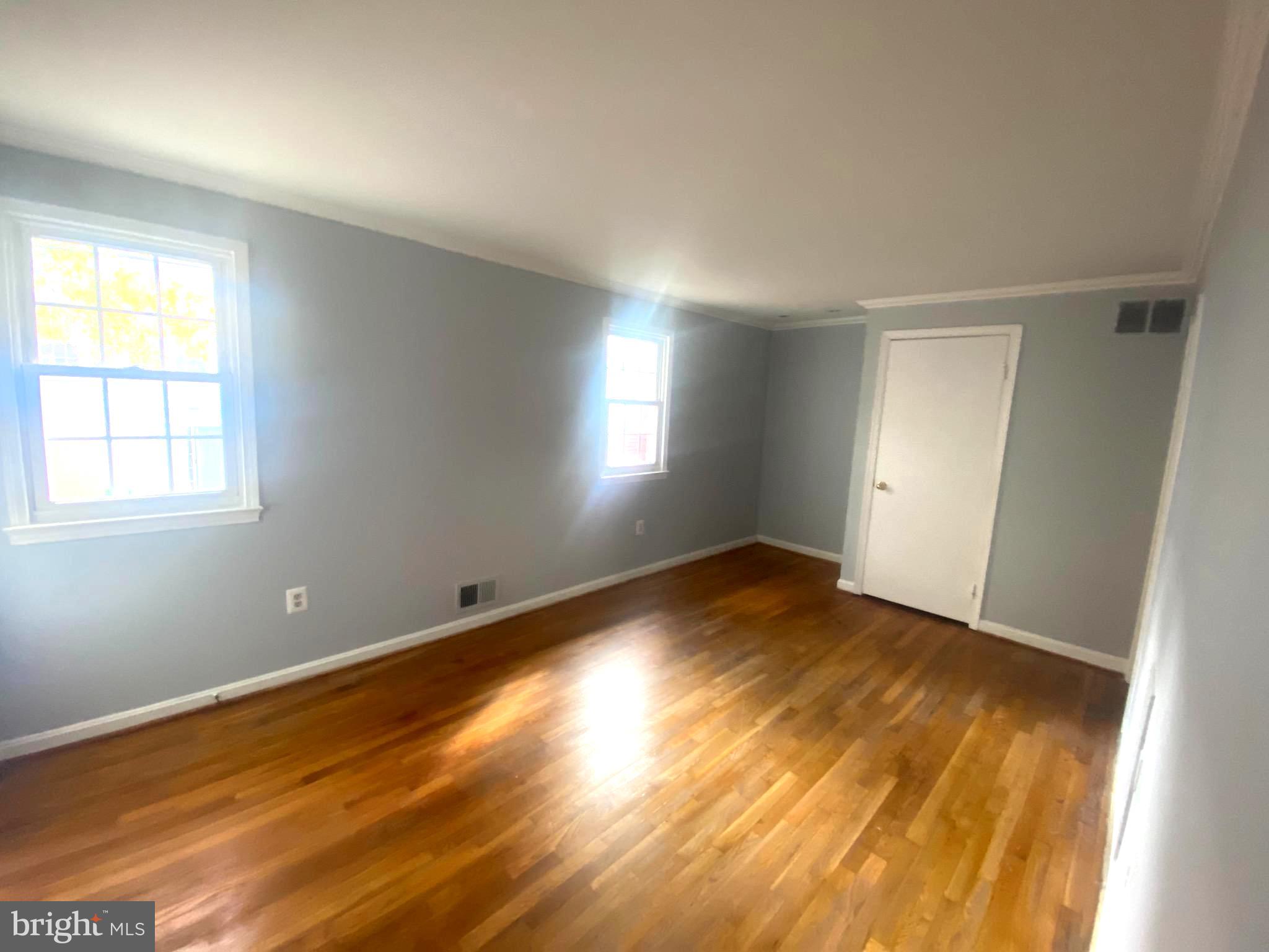 GREENWICH HILL - Residential Lease