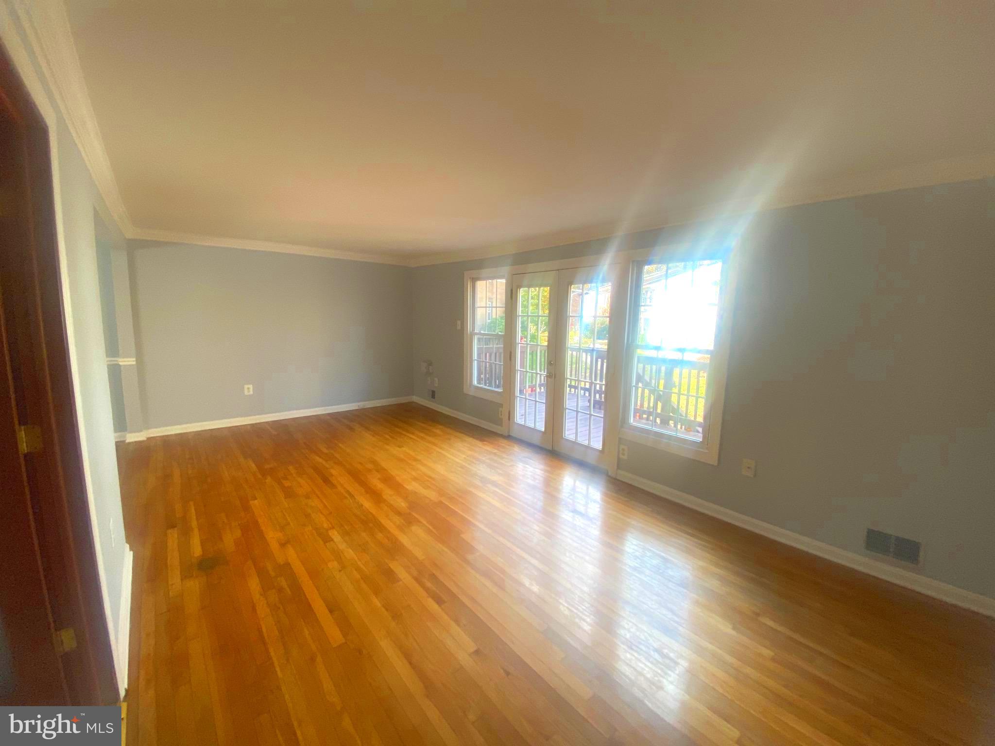 GREENWICH HILL - Residential Lease