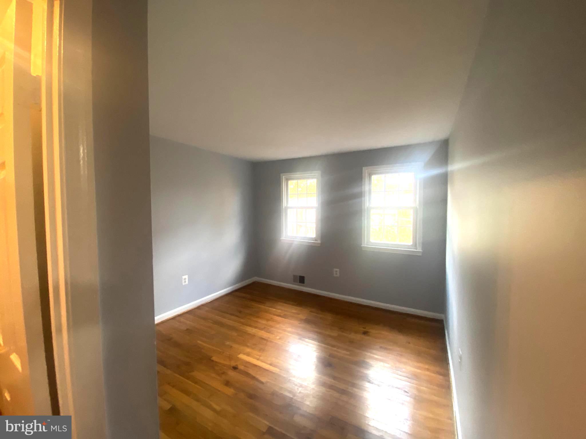 GREENWICH HILL - Residential Lease