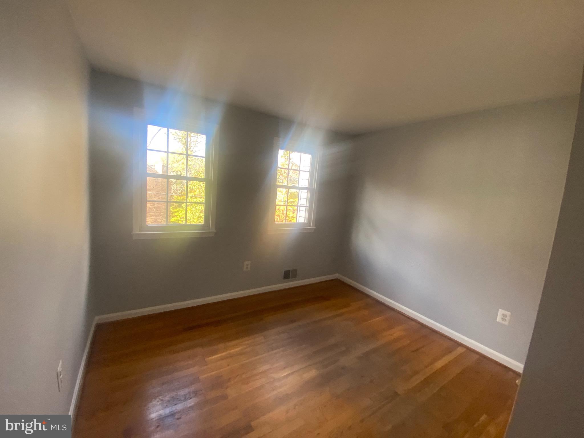 GREENWICH HILL - Residential Lease