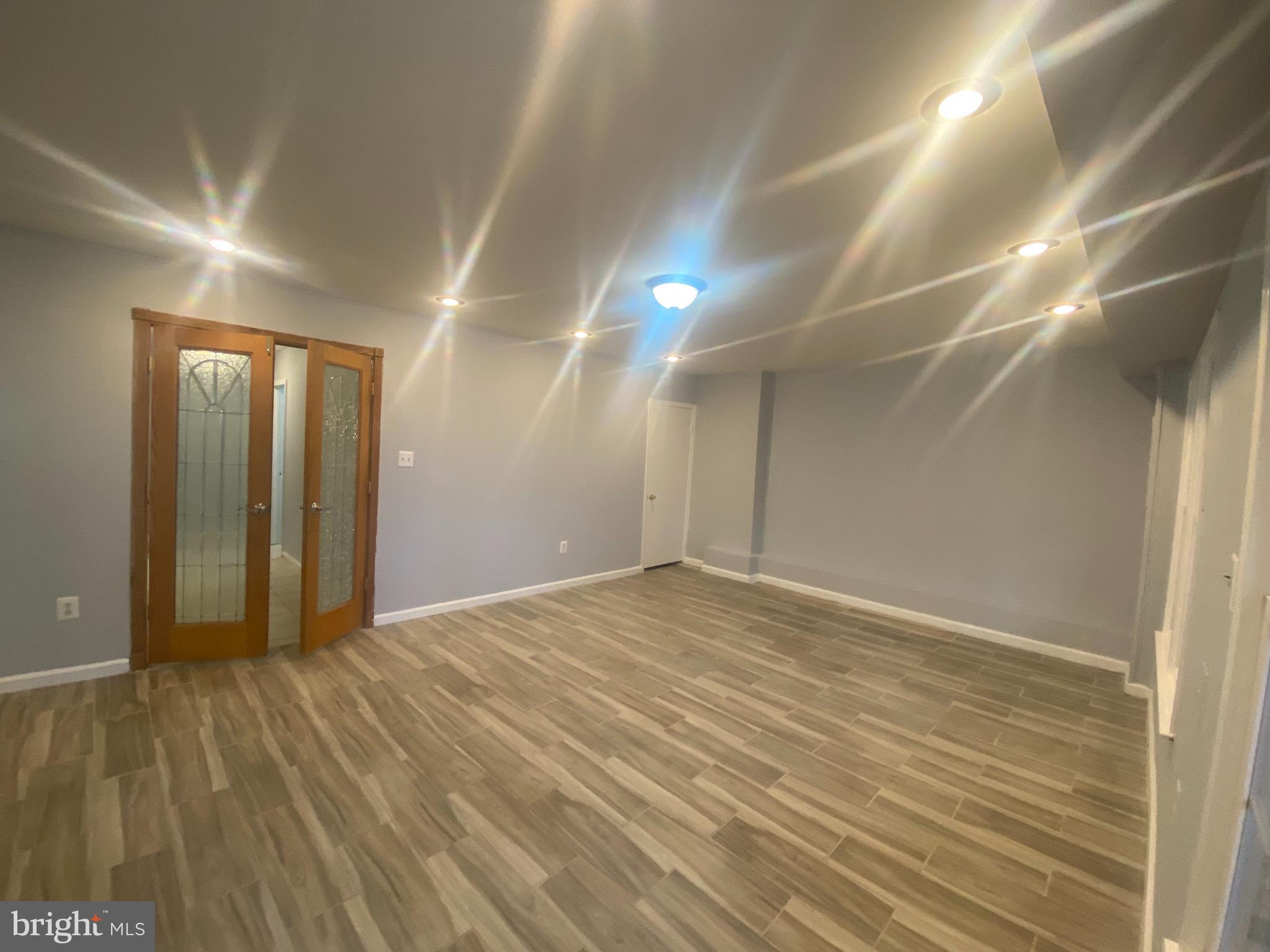 GREENWICH HILL - Residential Lease