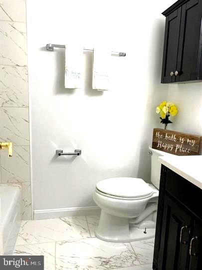 GREENWICH HILL - Residential Lease