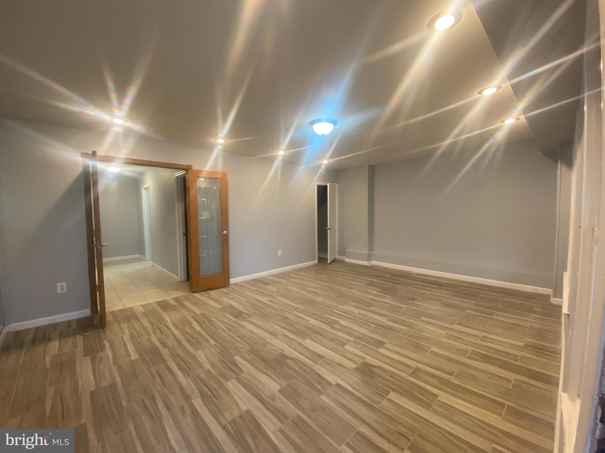 GREENWICH HILL - Residential Lease