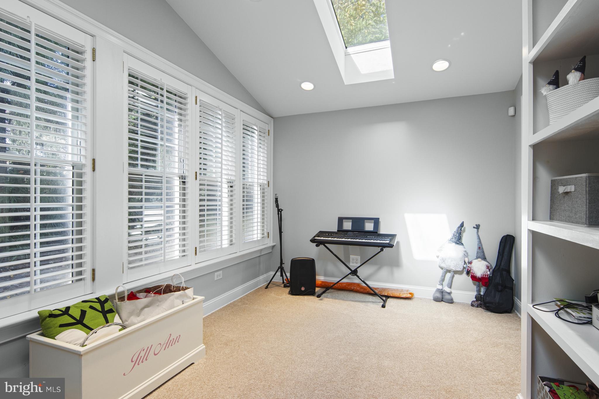 BAYARD MEADOWS - Residential