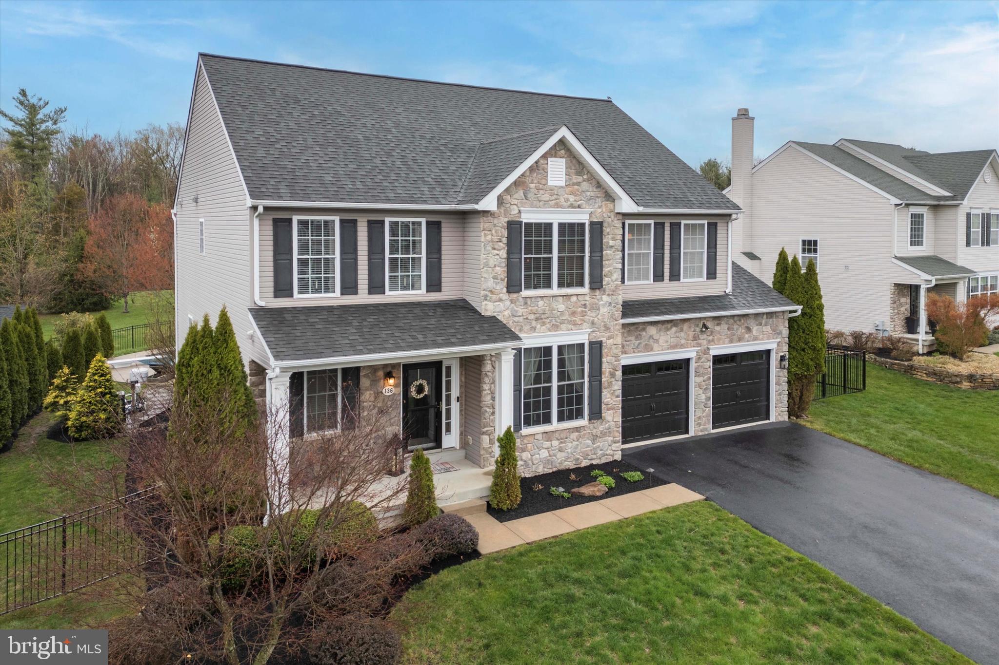 OAK CREEK - Residential