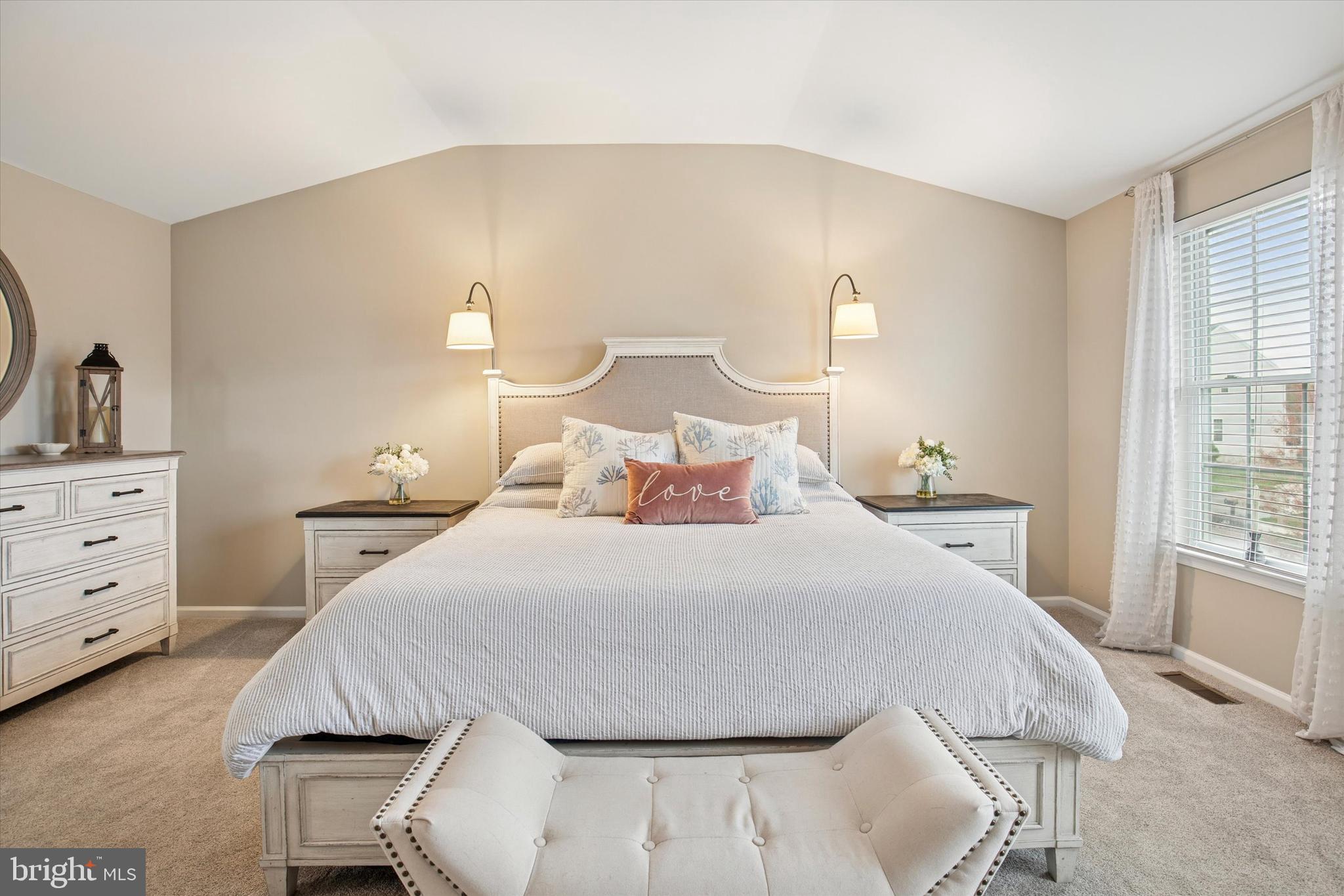 OAK CREEK - Residential