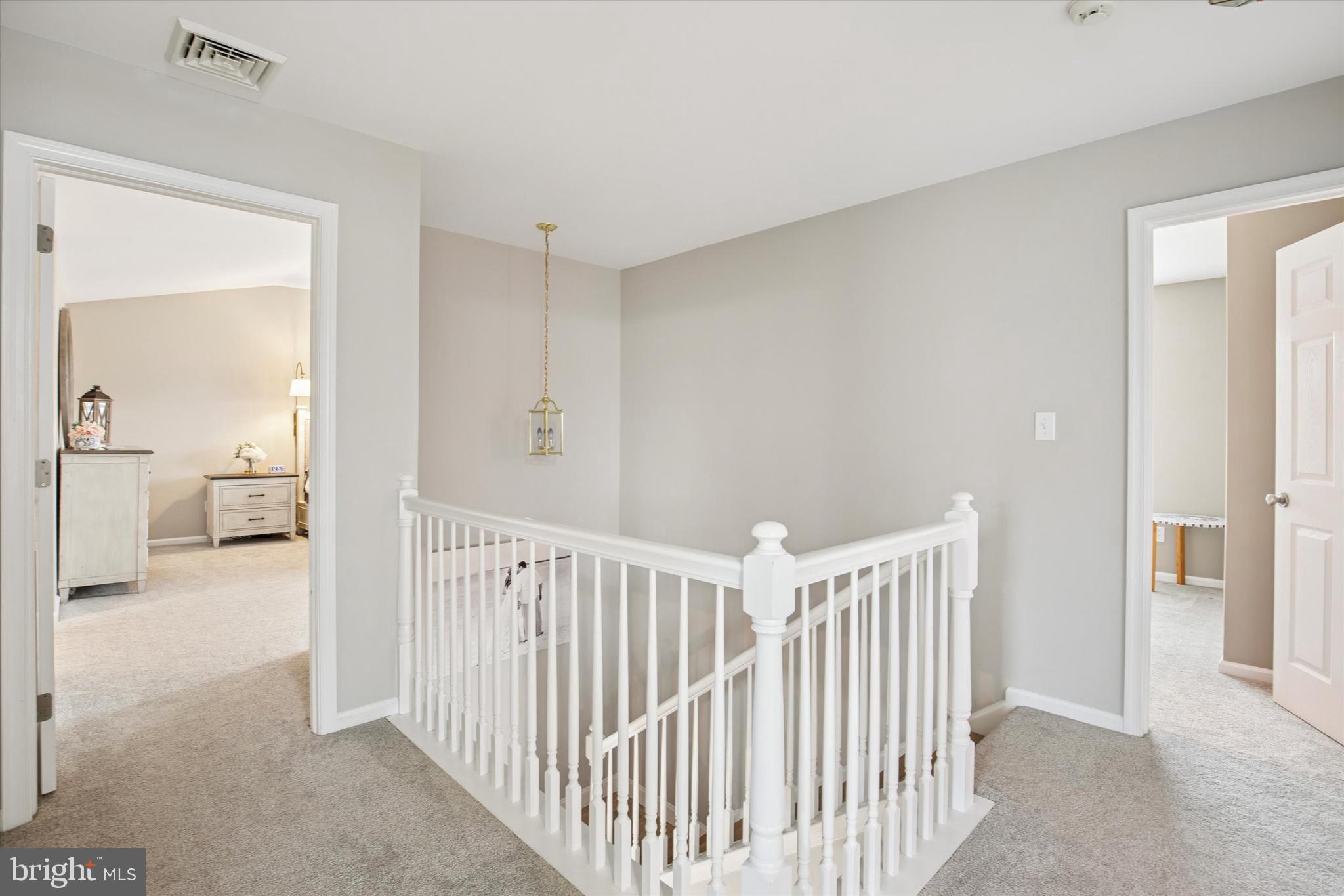 OAK CREEK - Residential