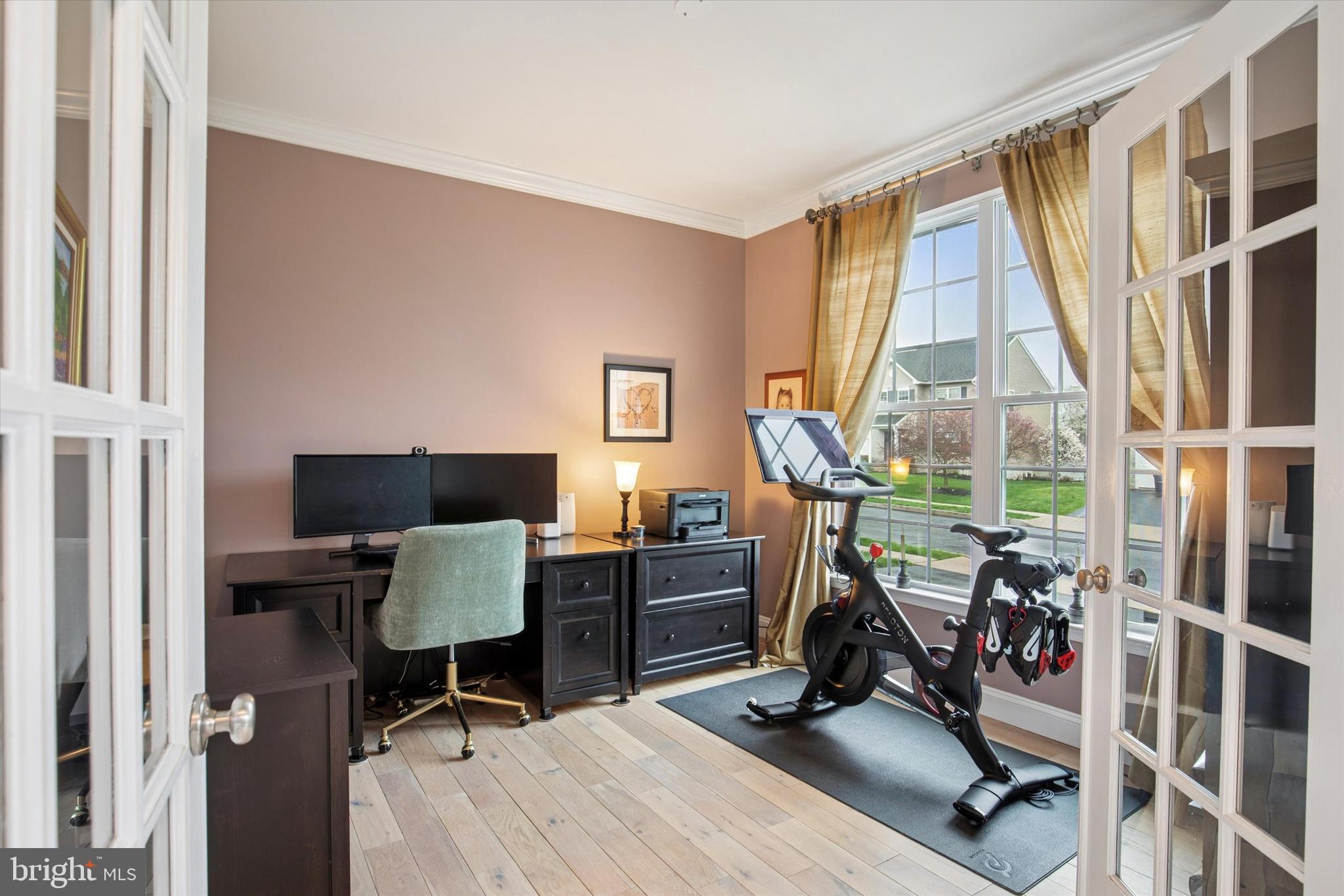 OAK CREEK - Residential