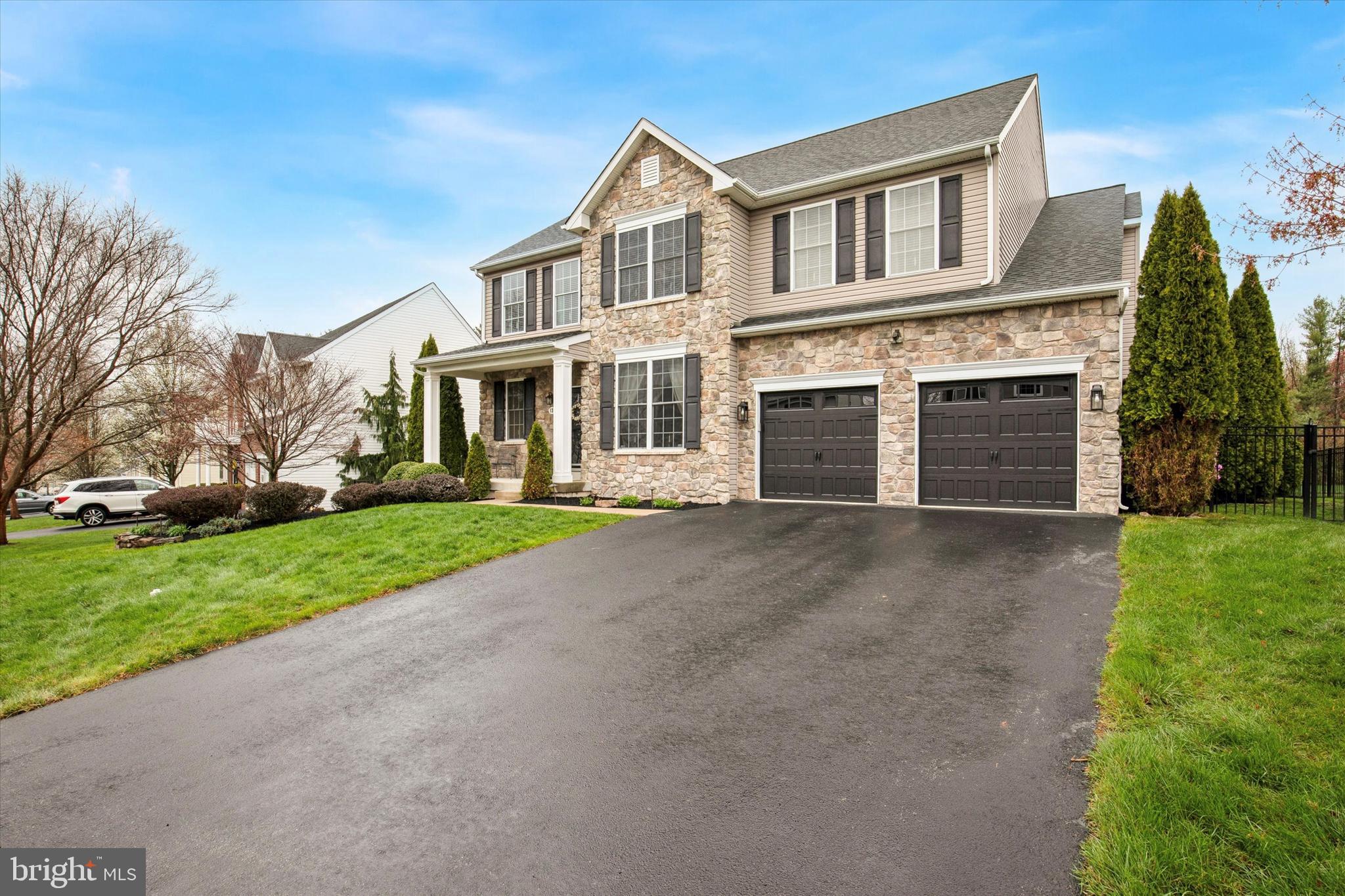 OAK CREEK - Residential