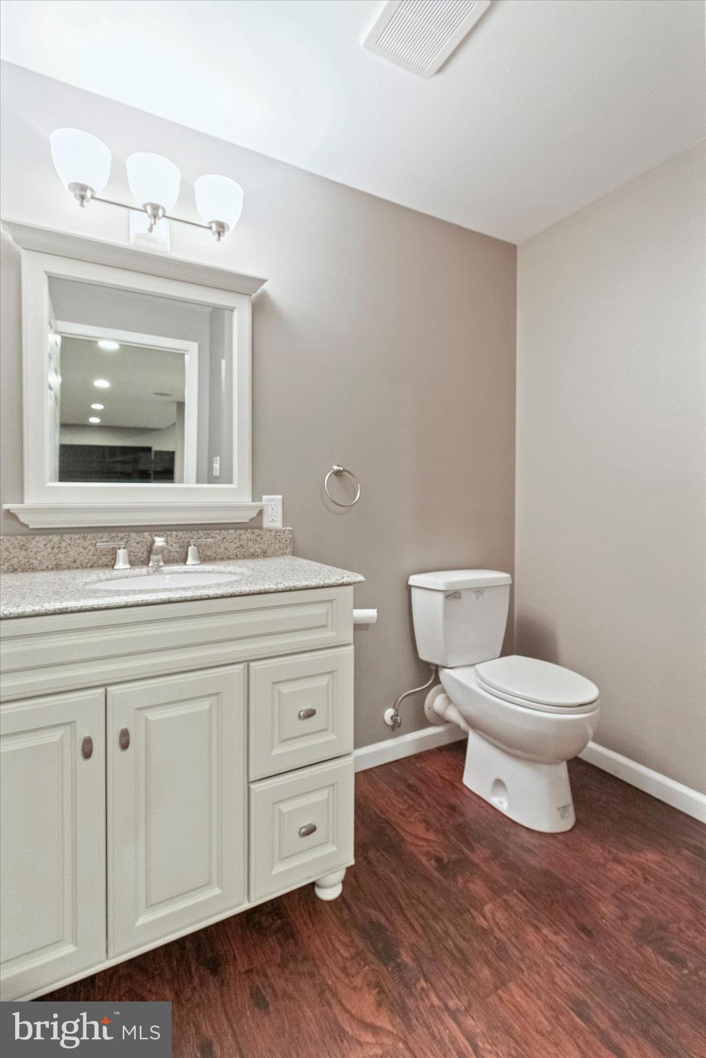 OAK CREEK - Residential