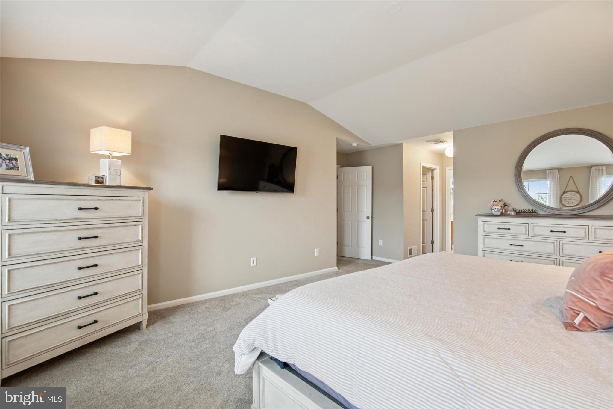 OAK CREEK - Residential