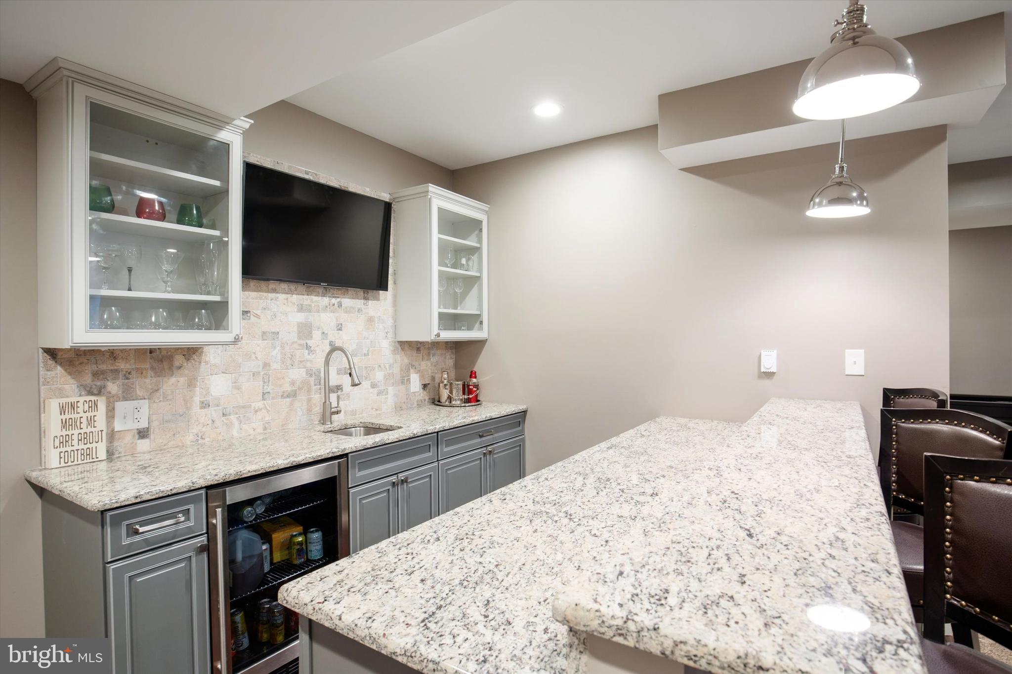 OAK CREEK - Residential