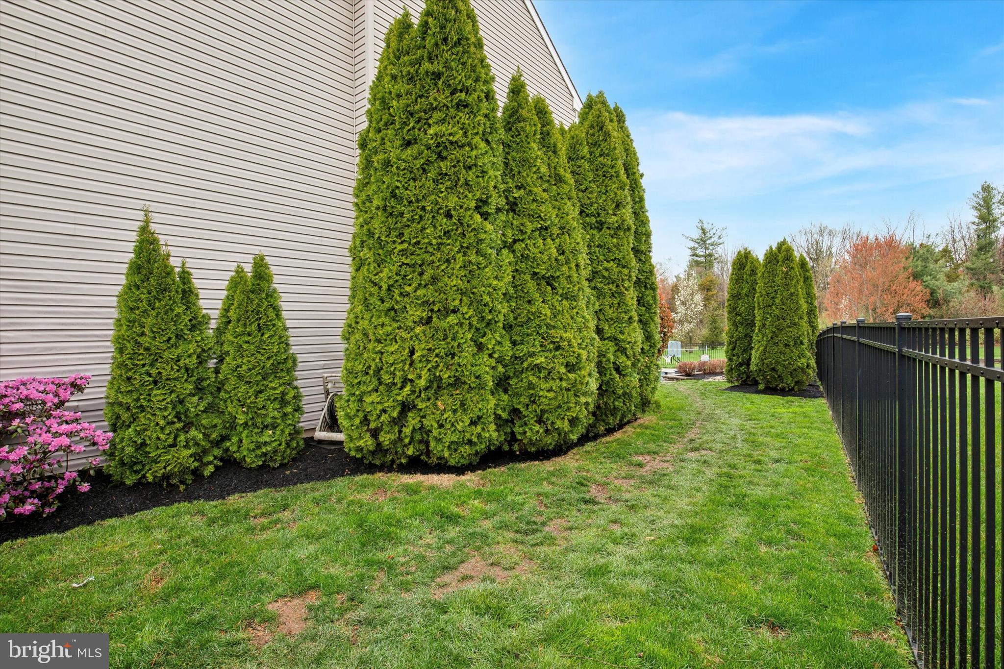 OAK CREEK - Residential