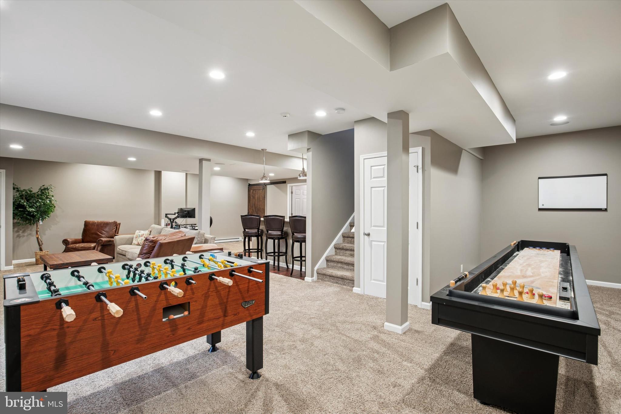 OAK CREEK - Residential