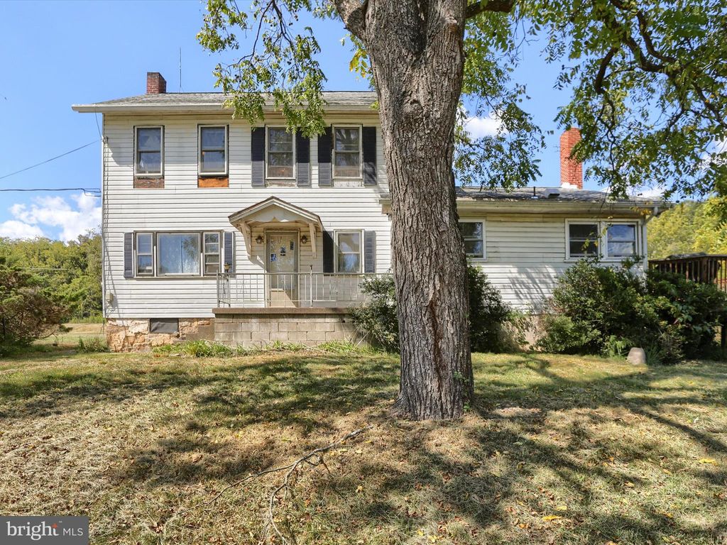 Photo of 107 Peach Ridge Road, ELLIOTTSBURG, PA 17024 (MLS # PAPY2007910)
