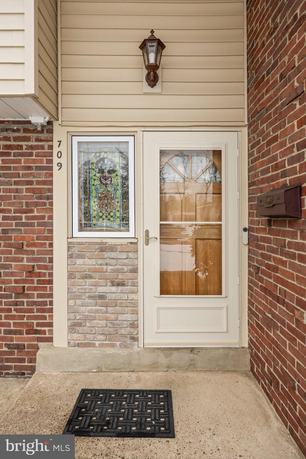 709 DARTMOUTH AVENUE