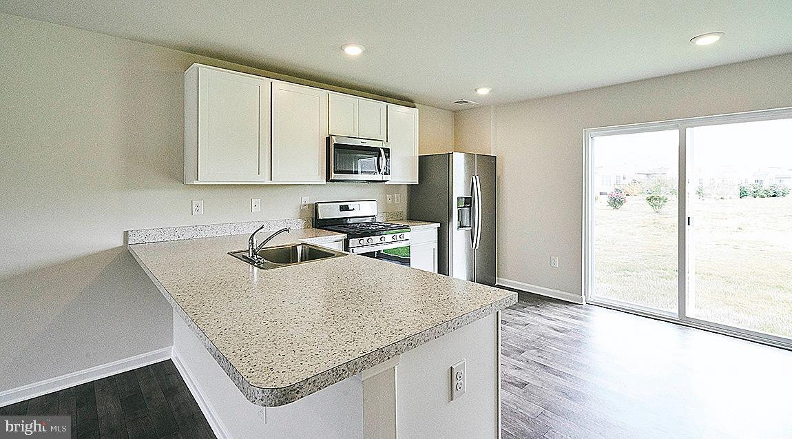 BLACKWATER LANDING - Residential