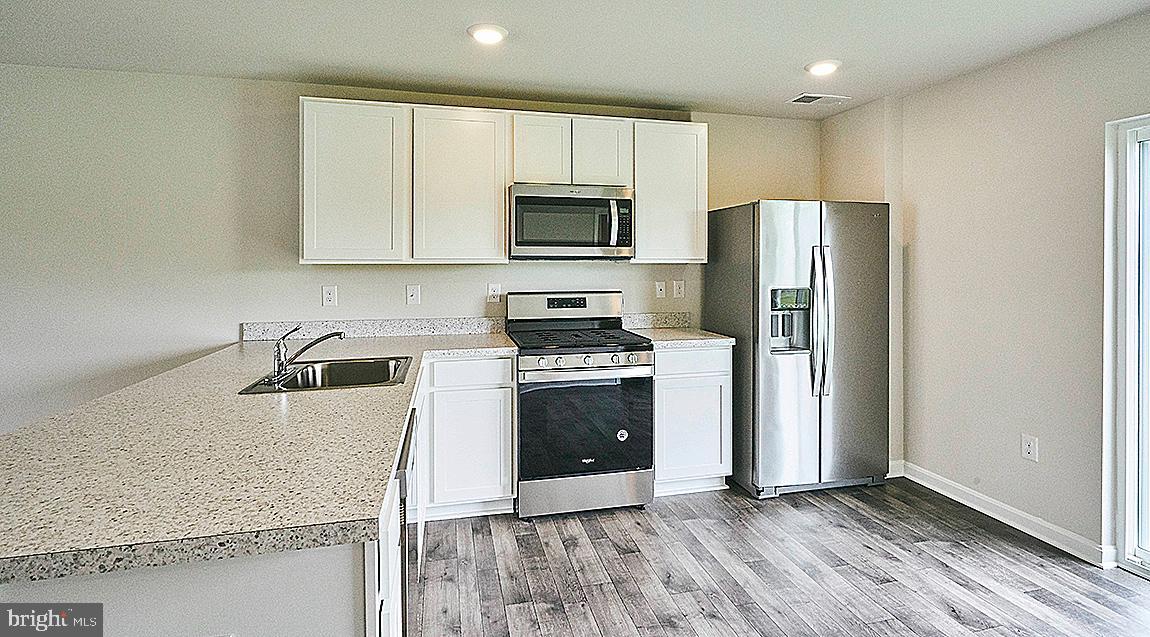 BLACKWATER LANDING - Residential