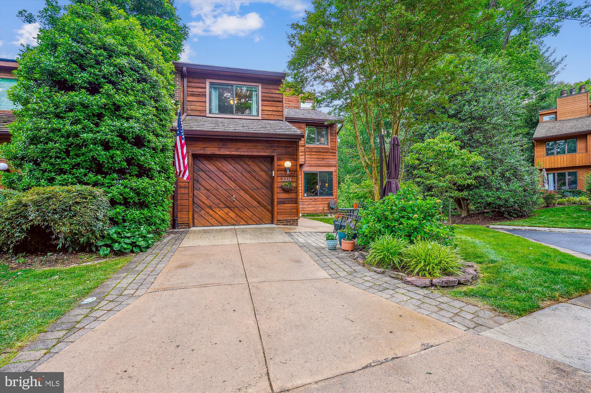 CEDAR COVE - Residential