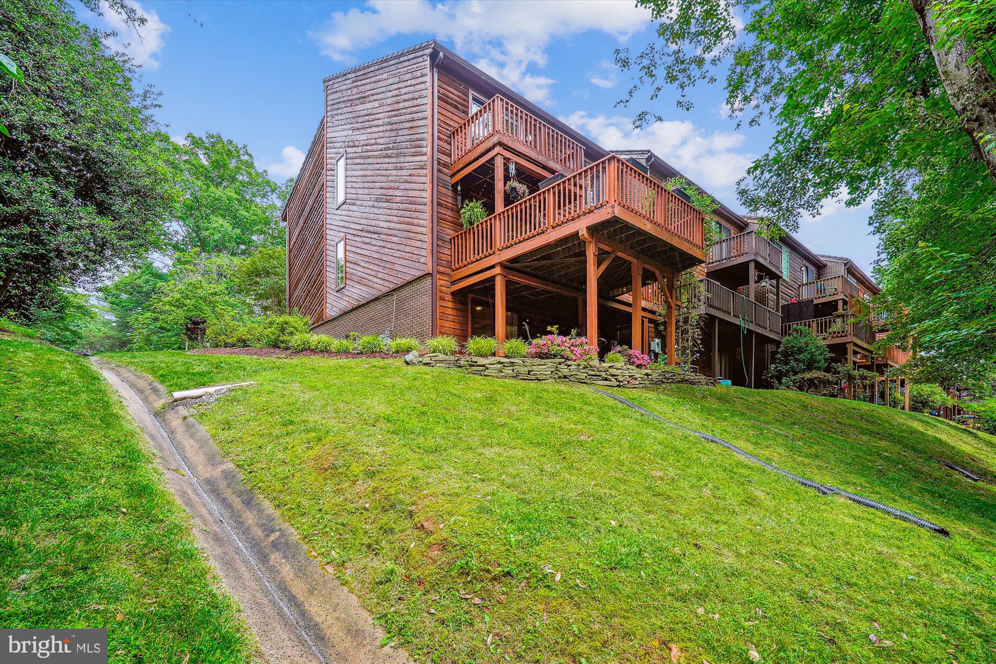 CEDAR COVE - Residential