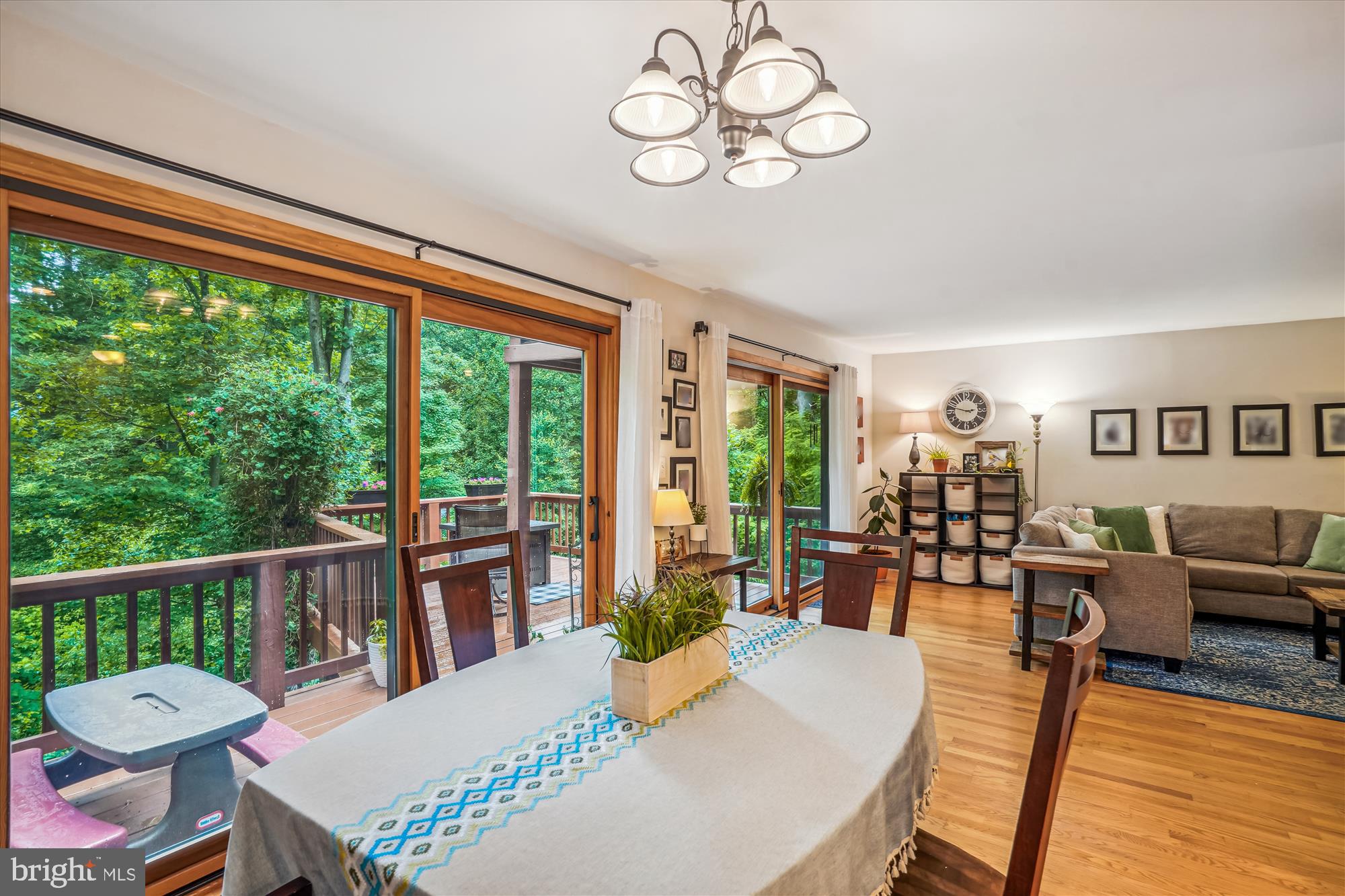 CEDAR COVE - Residential