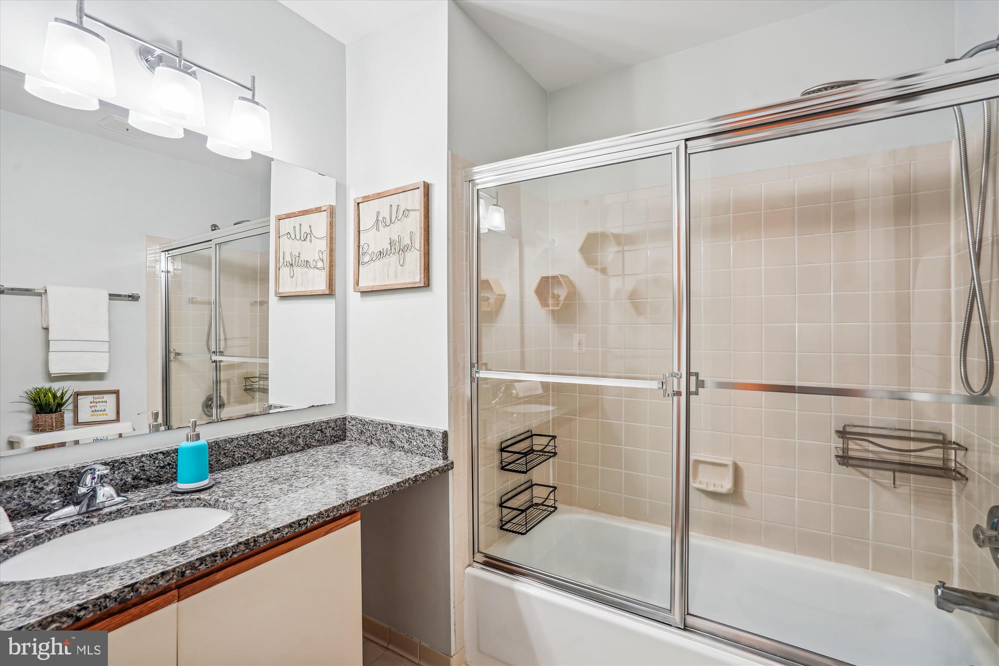 CEDAR COVE - Residential