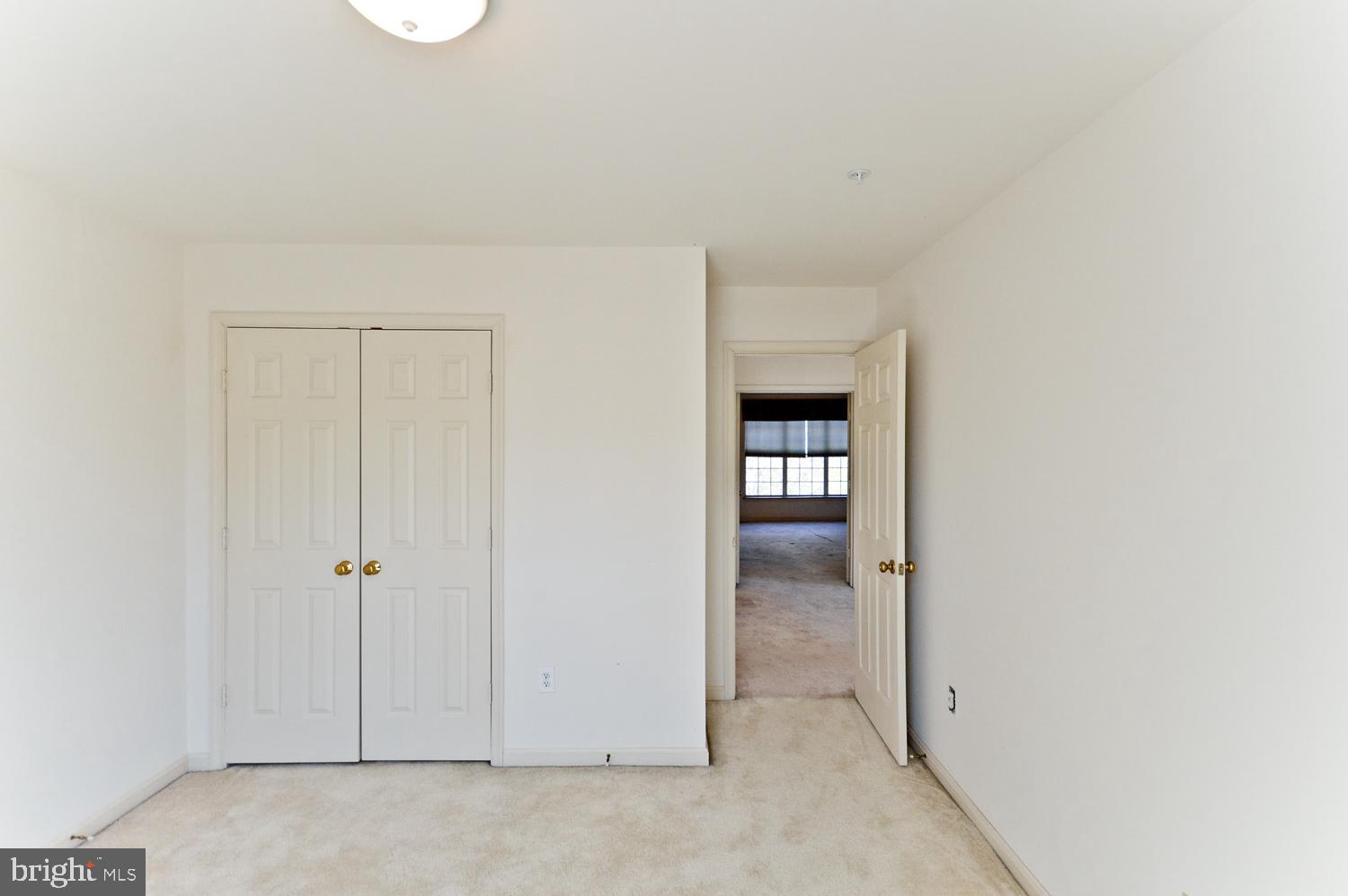 CLOPPERS MILL WEST - Residential