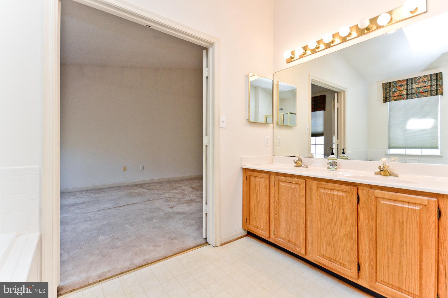 CLOPPERS MILL WEST - Residential