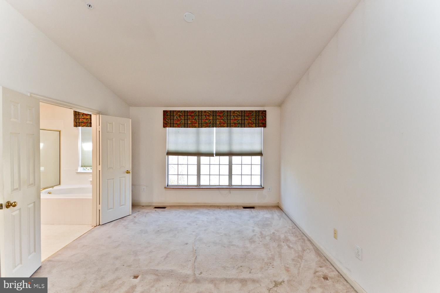 CLOPPERS MILL WEST - Residential