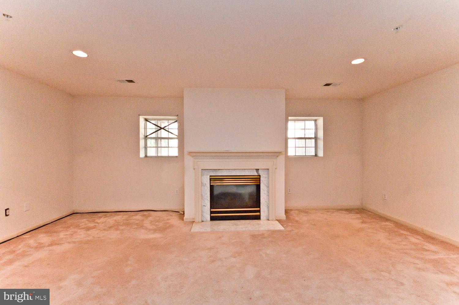 CLOPPERS MILL WEST - Residential