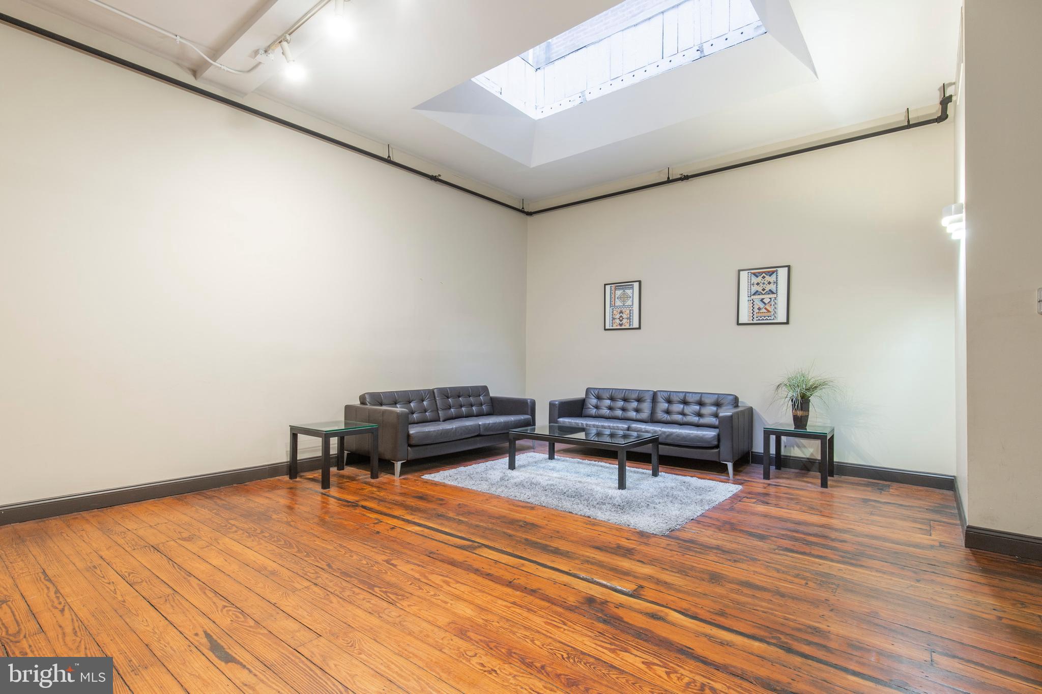 OLD CITY - Residential Lease