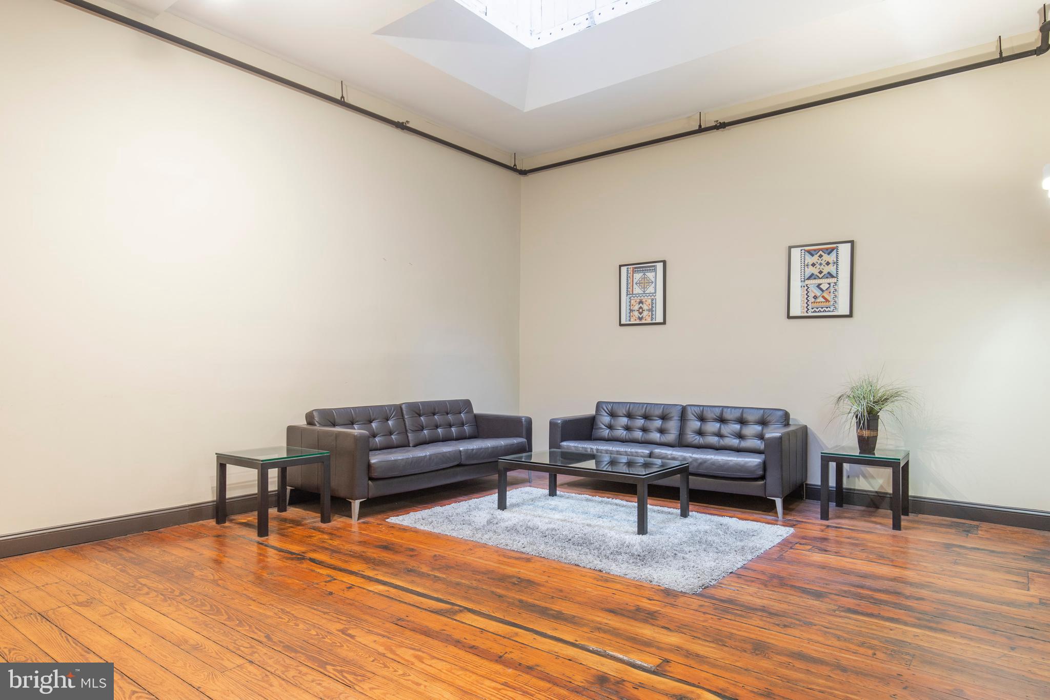 OLD CITY - Residential Lease