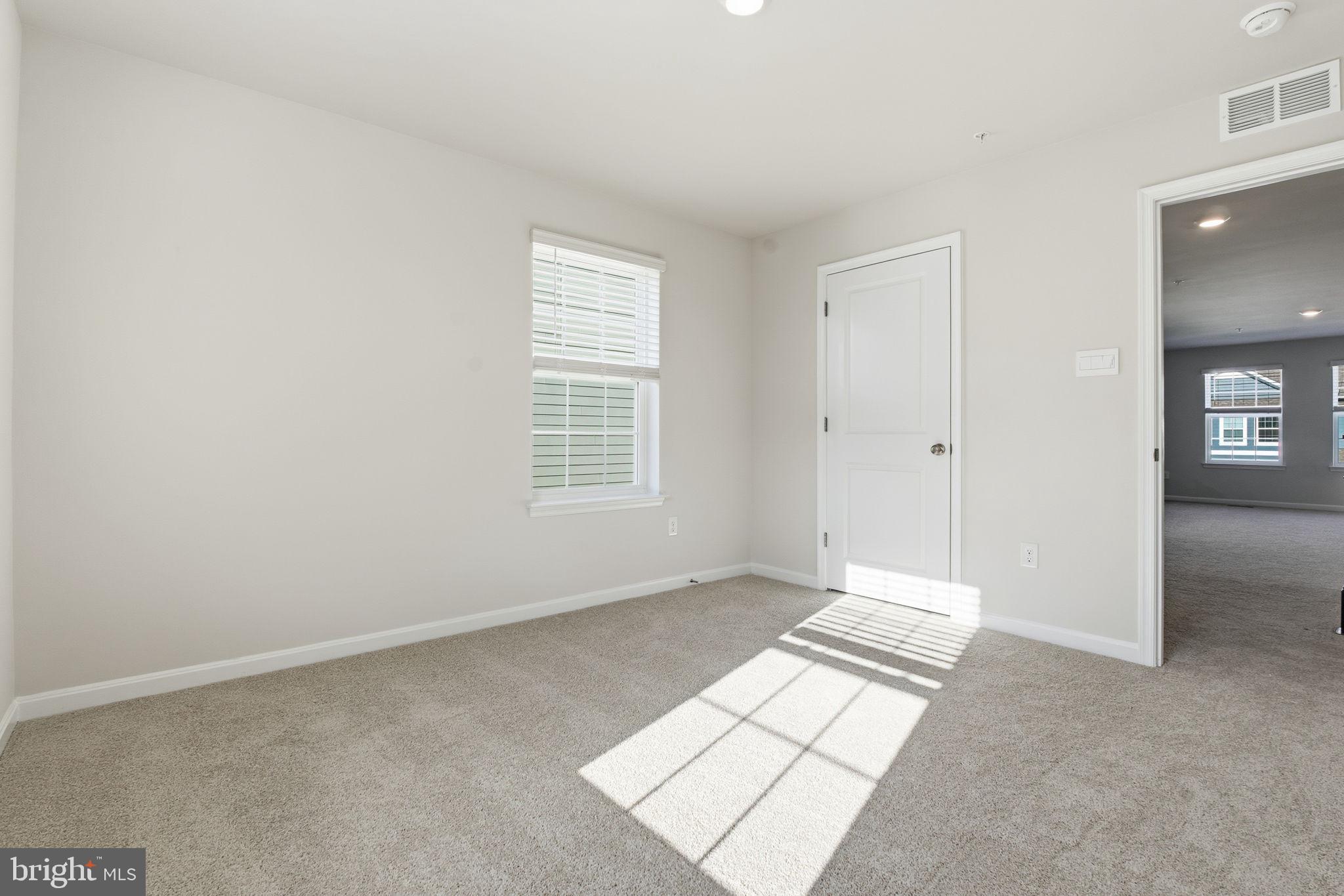 CREEKSIDE ESTATES - Residential