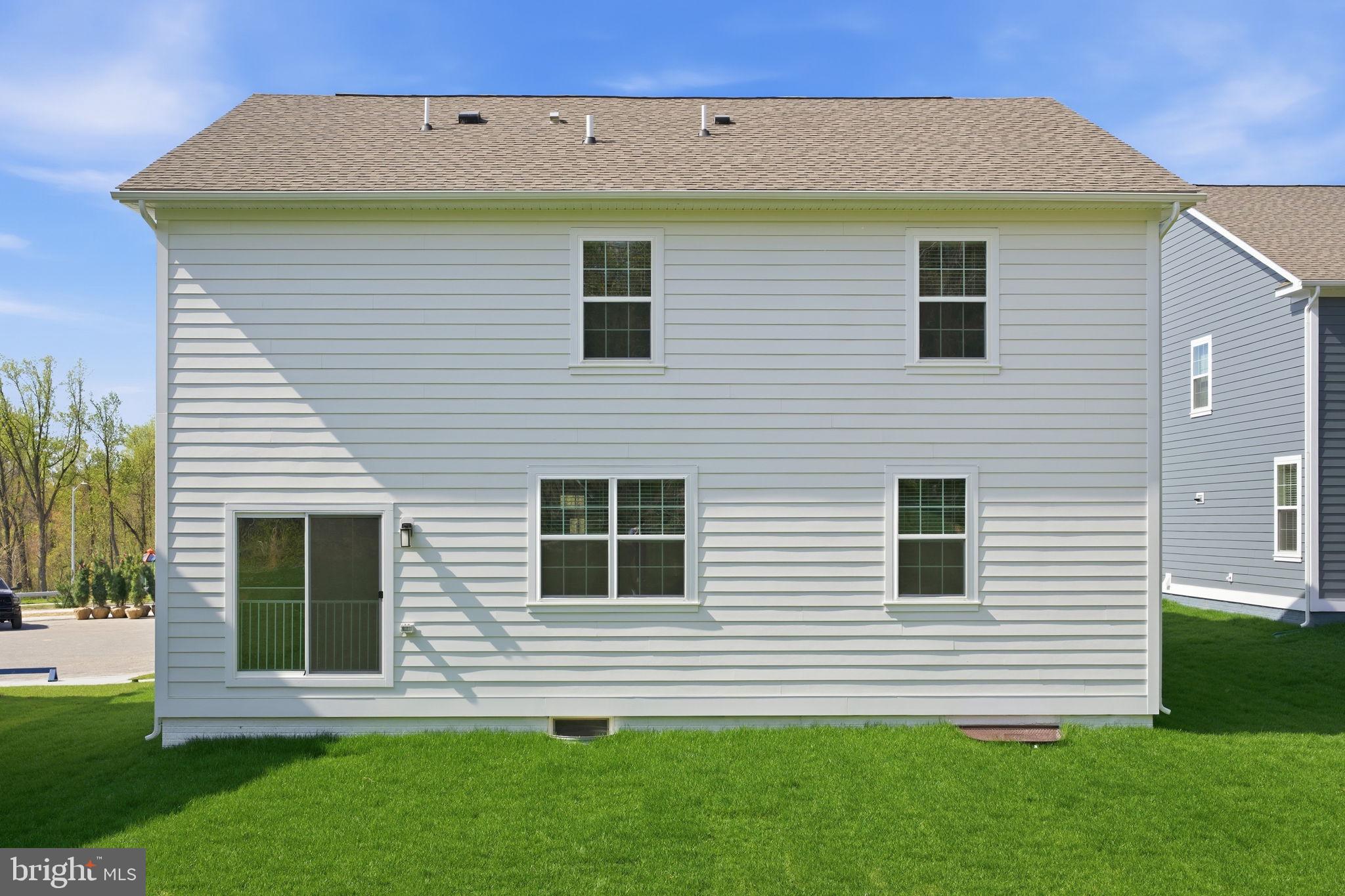 CREEKSIDE ESTATES - Residential