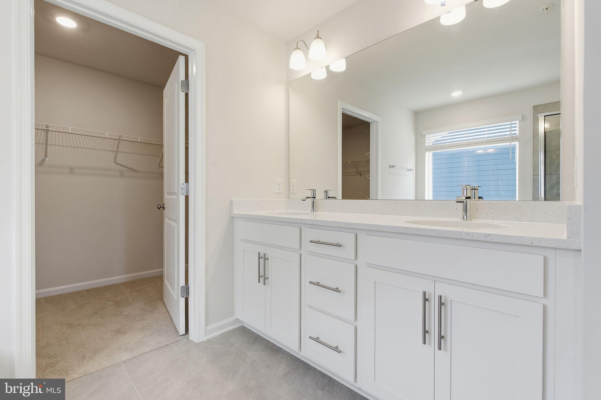 CREEKSIDE ESTATES - Residential