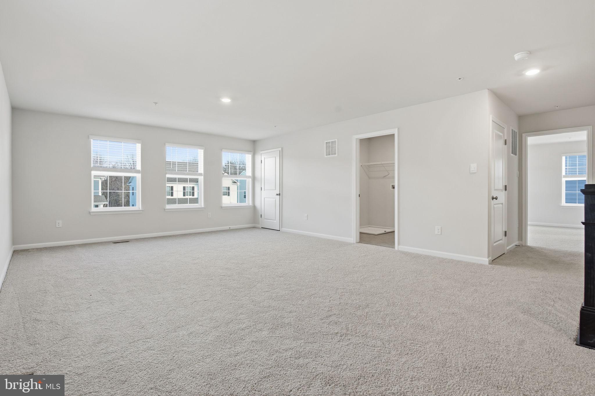 CREEKSIDE ESTATES - Residential