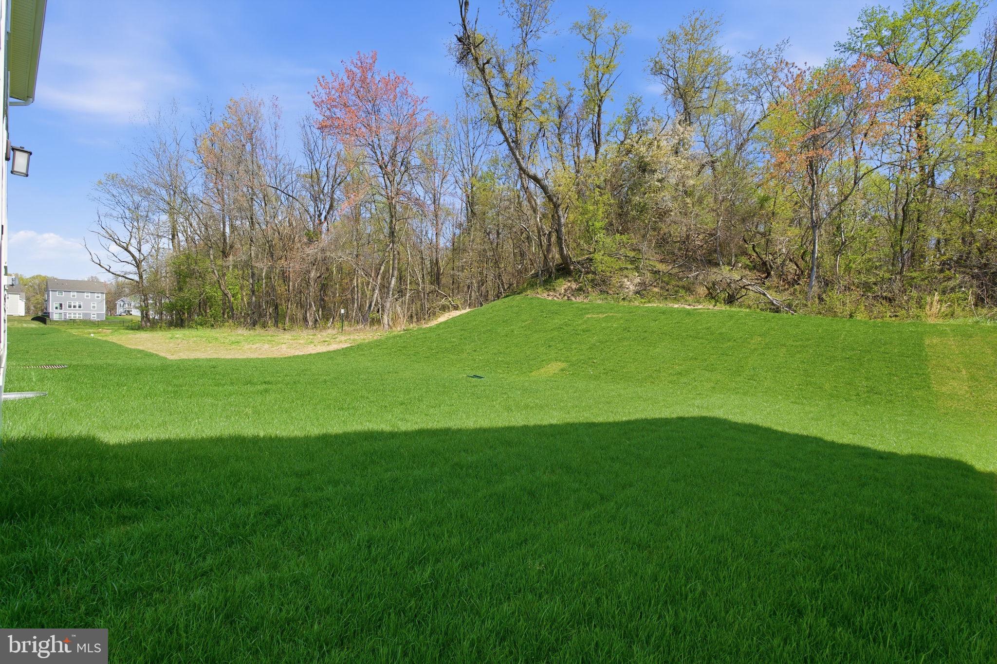 CREEKSIDE ESTATES - Residential