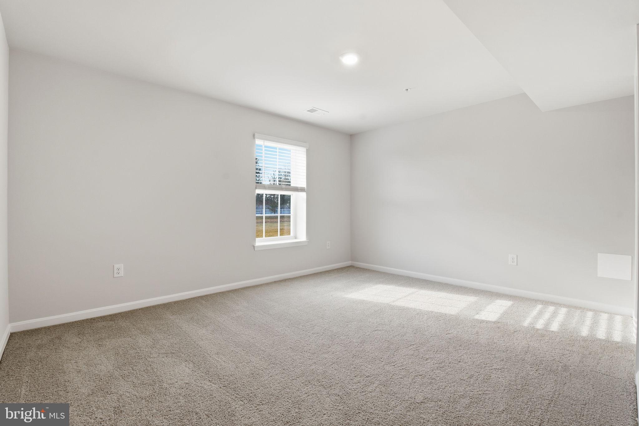 CREEKSIDE ESTATES - Residential