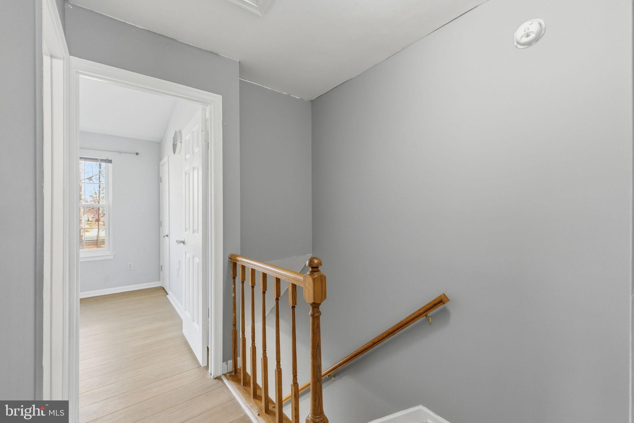 LONDON TOWNE - Residential Lease