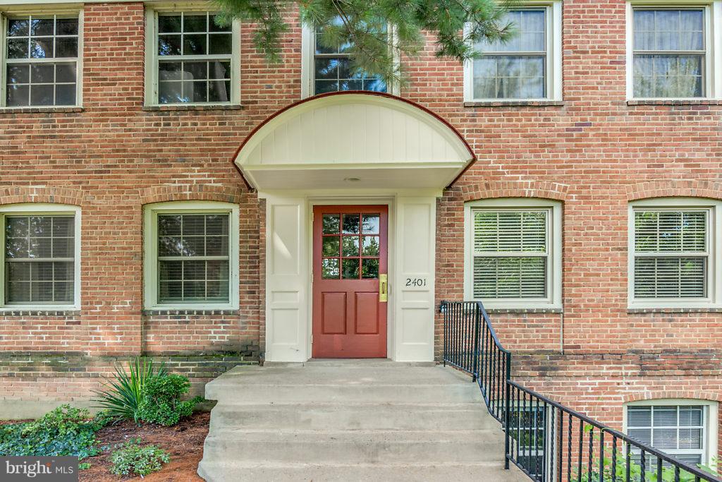 2401 ARLINGTON BOULEVARD 102-B