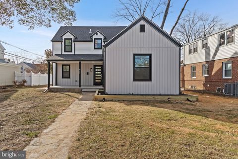 Homes For Sale - 602 S Hammonds Ferry Road<br/> LINTHICUM HEIGHTS, MD 21090