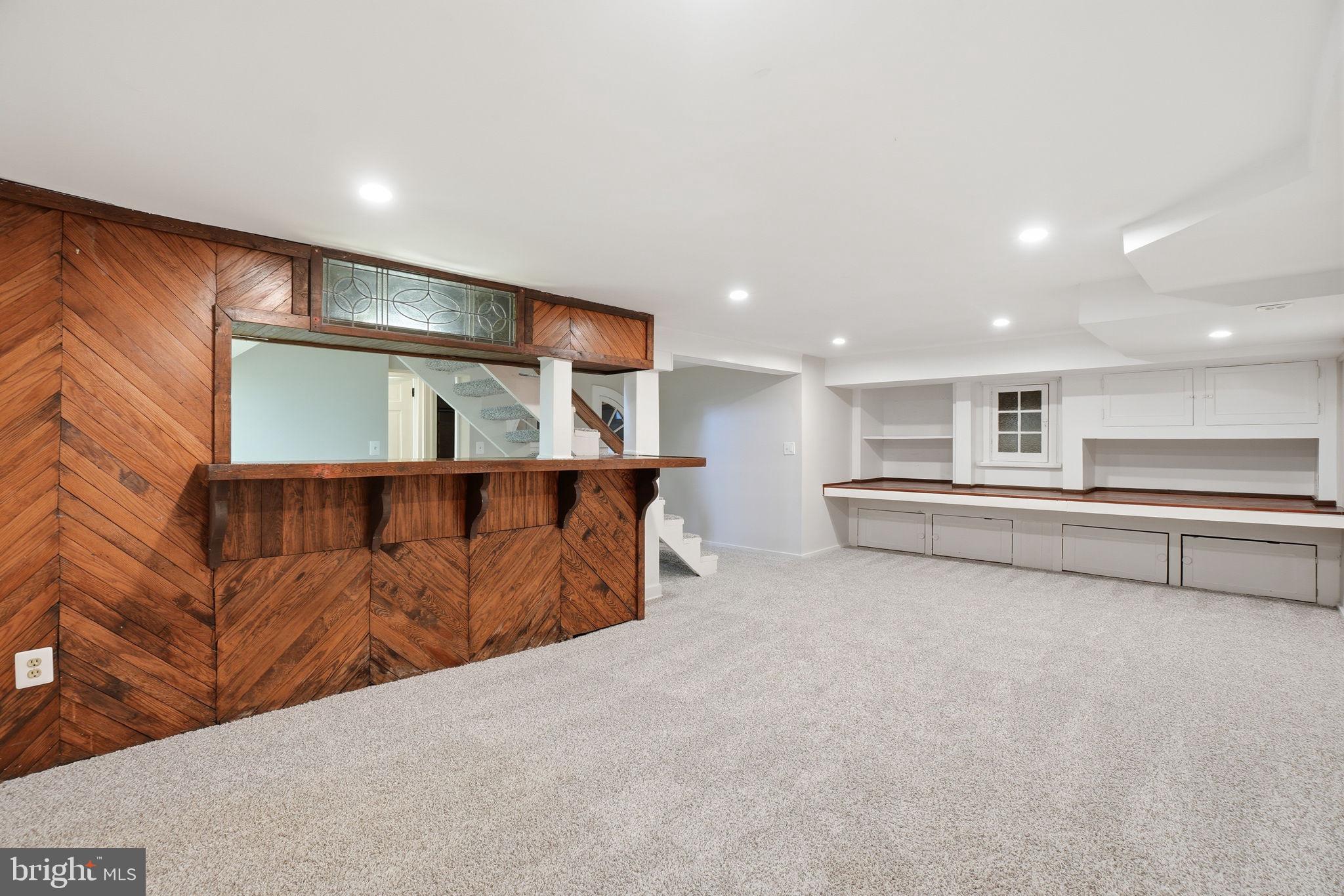 ARLINGTON RIDGE - Residential