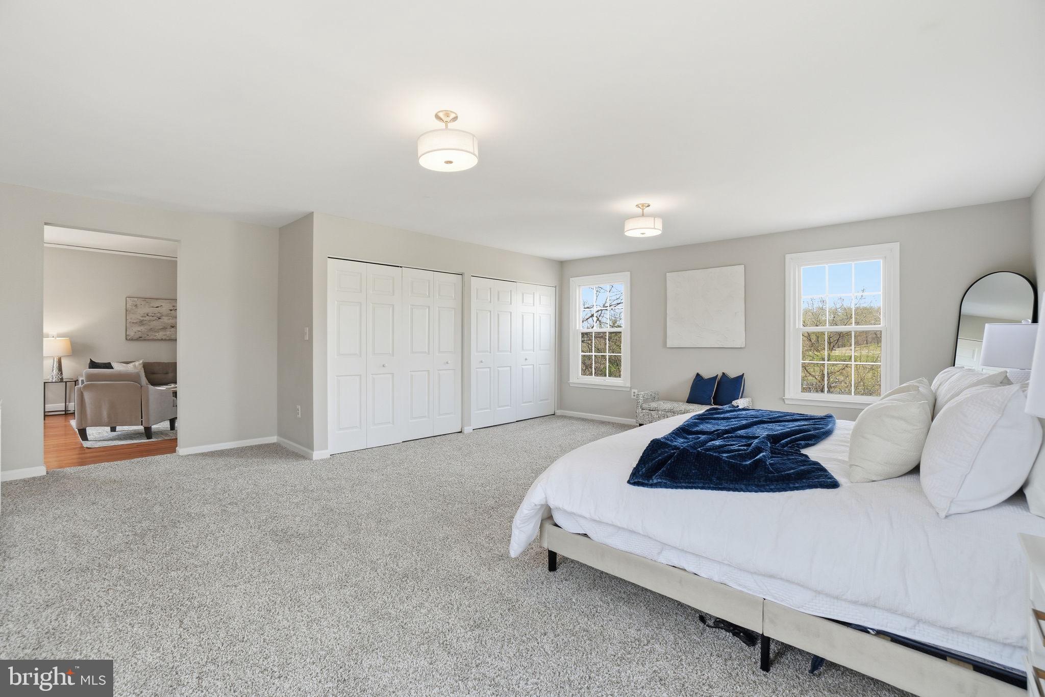 ARLINGTON RIDGE - Residential