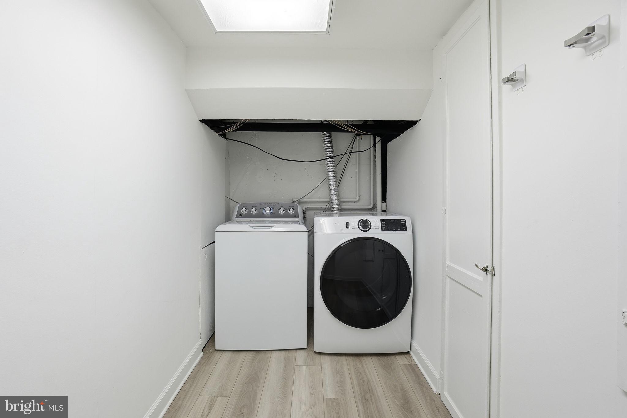 ARLINGTON RIDGE - Residential