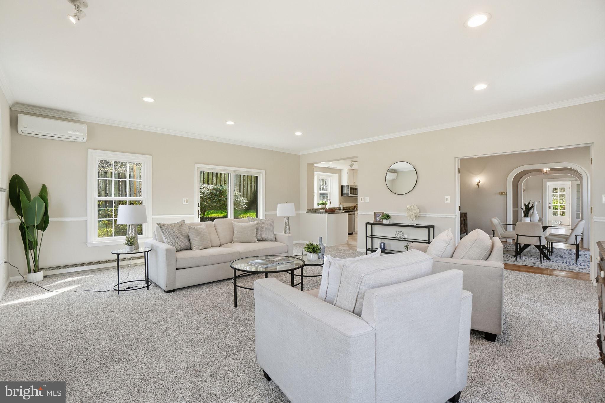 ARLINGTON RIDGE - Residential